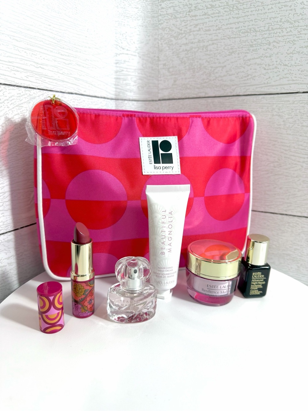 6 pc Estée Lauder x Lisa Perry Pink & Red Cosmetic Bag + Beauty Skincare Set